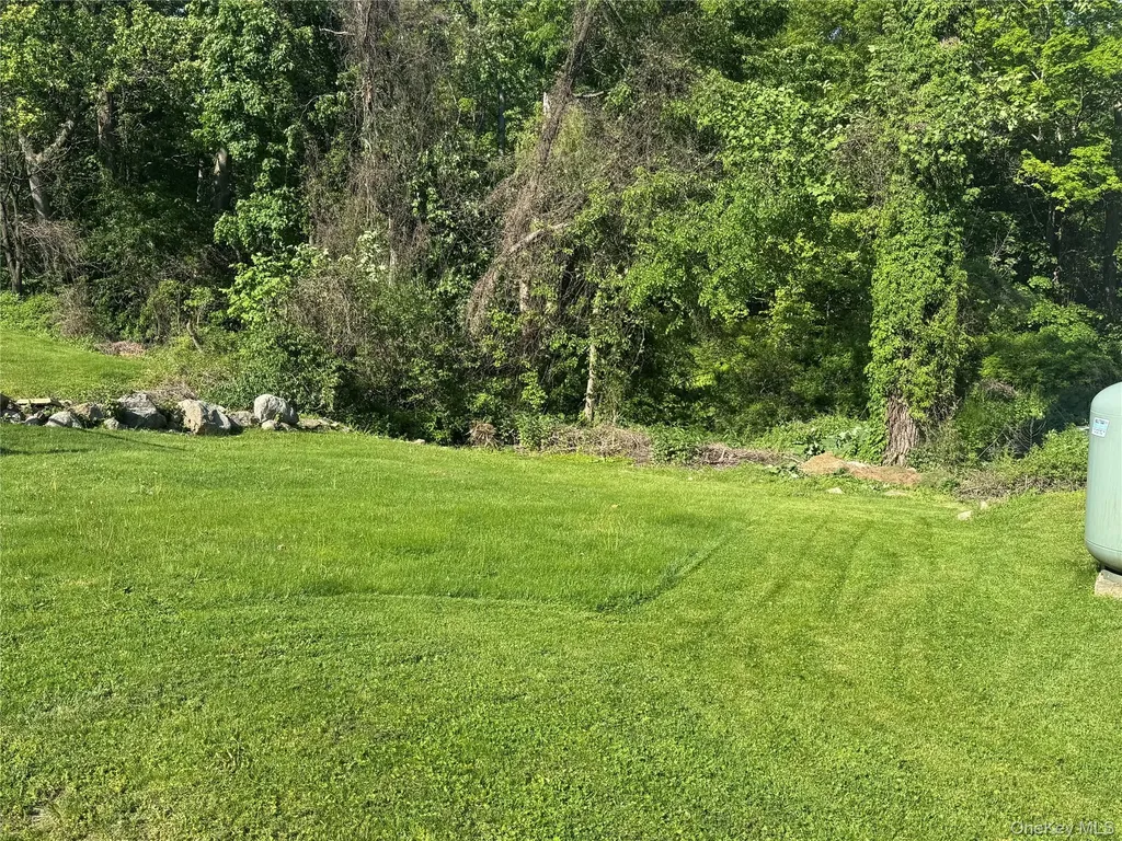 62 Whippoorwill Road E Armonk NY 10504