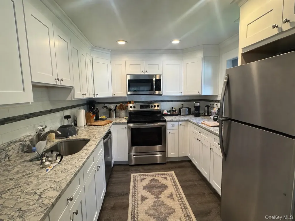 62 Whippoorwill Road E Armonk NY 10504