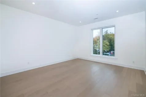 110 Chatsworth Avenue Larchmont NY 10538