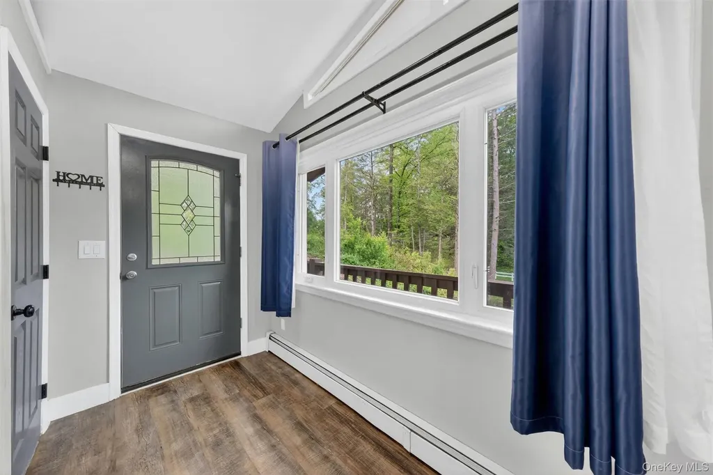 12 Ronnie Lane Poughkeepsie NY 12601