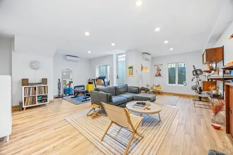 305 Sumpter Street Brooklyn NY 11233
