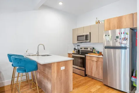 305 Sumpter Street Brooklyn NY 11233