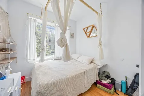 305 Sumpter Street Brooklyn NY 11233