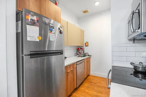 305 Sumpter Street Brooklyn NY 11233