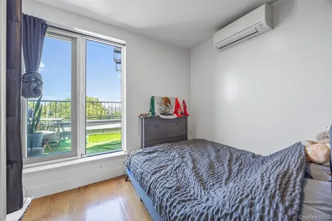 305 Sumpter Street Brooklyn NY 11233