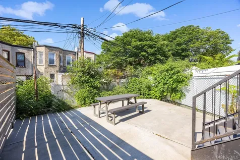 305 Sumpter Street Brooklyn NY 11233