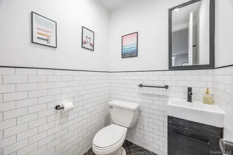 305 Sumpter Street Brooklyn NY 11233