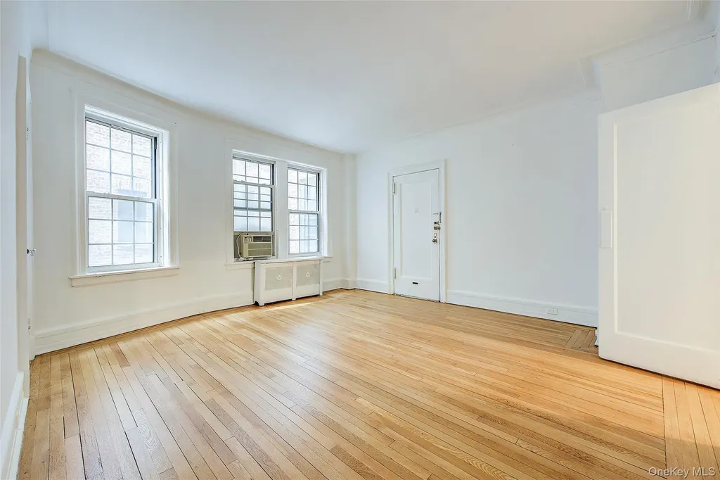 6 Burns Street Forest Hills NY 11375