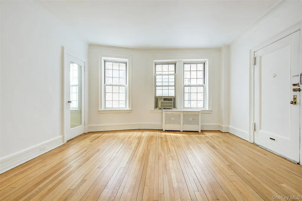 6 Burns Street Forest Hills NY 11375