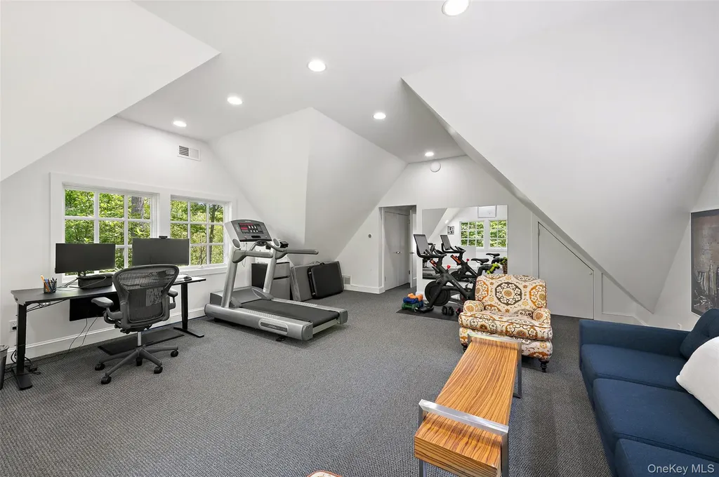 401 Pea Pond Road Katonah NY 10536