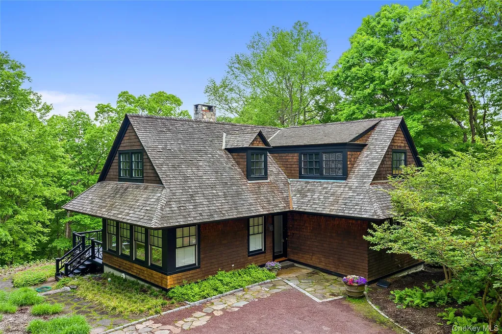401 Pea Pond Road Katonah NY 10536