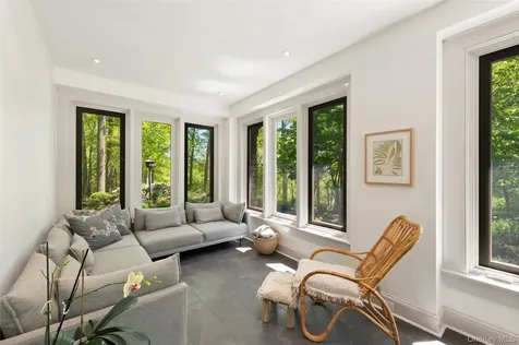401 Pea Pond Road Katonah NY 10536