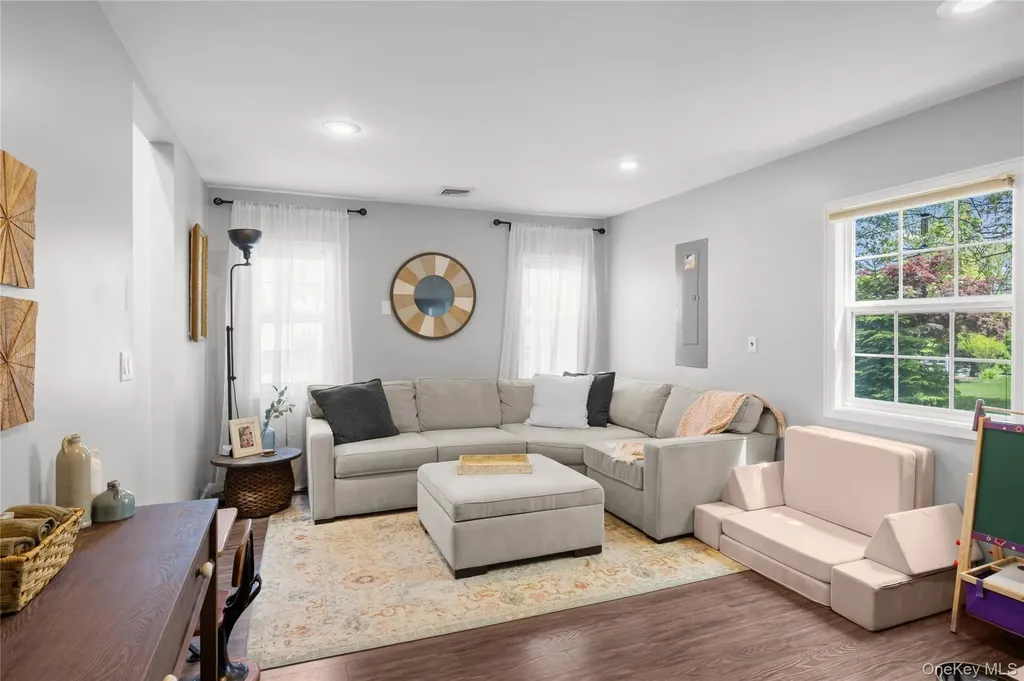 2 Blair Court Coram NY 11727