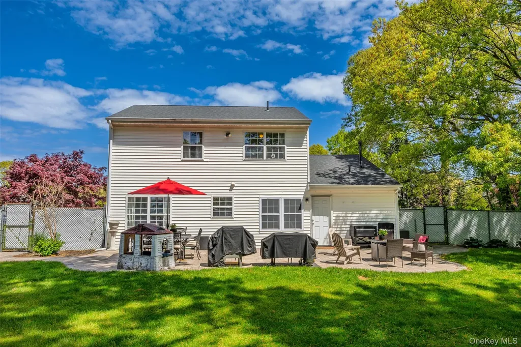 2 Blair Court Coram NY 11727