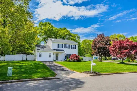 2 Blair Court Coram NY 11727