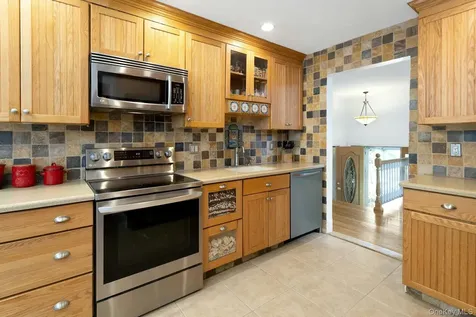 8 Woodland Road Bedford NY 10506