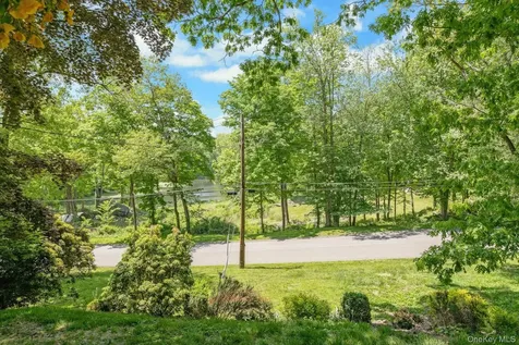 8 Woodland Road Bedford NY 10506