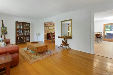 8 Woodland Road Bedford NY 10506