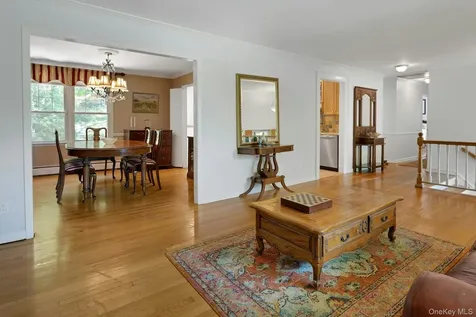8 Woodland Road Bedford NY 10506