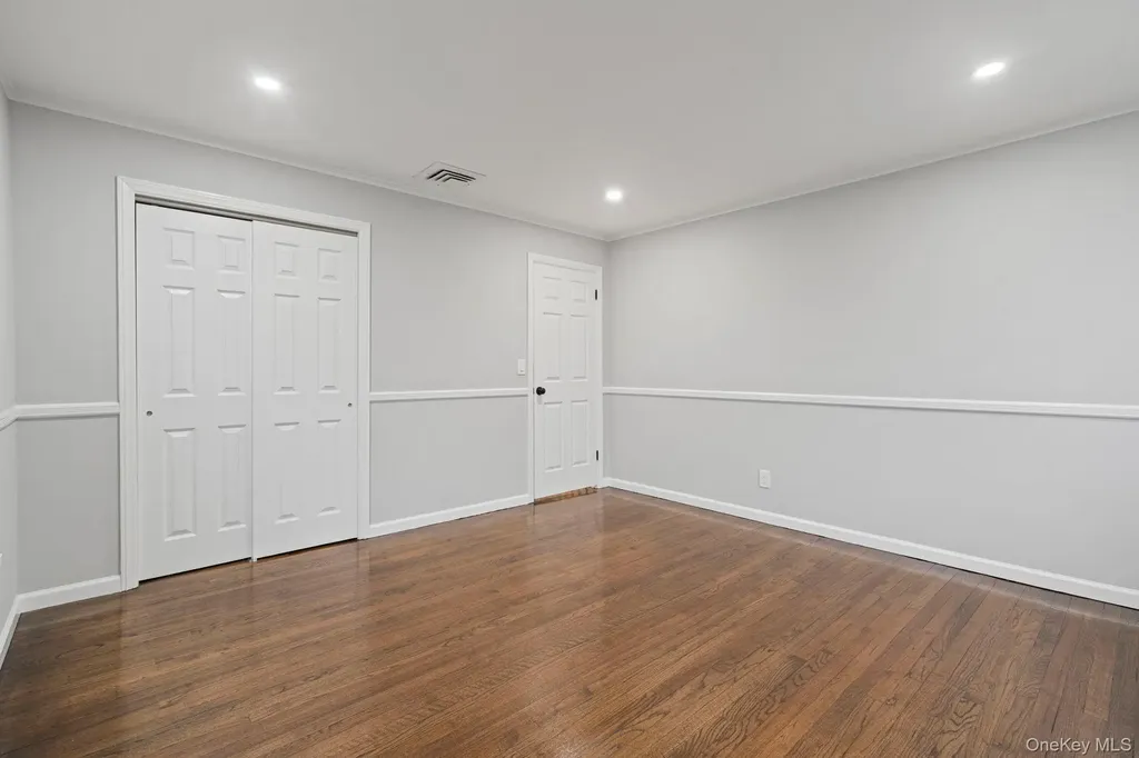 2386 Hampton Avenue Seaford NY 11783