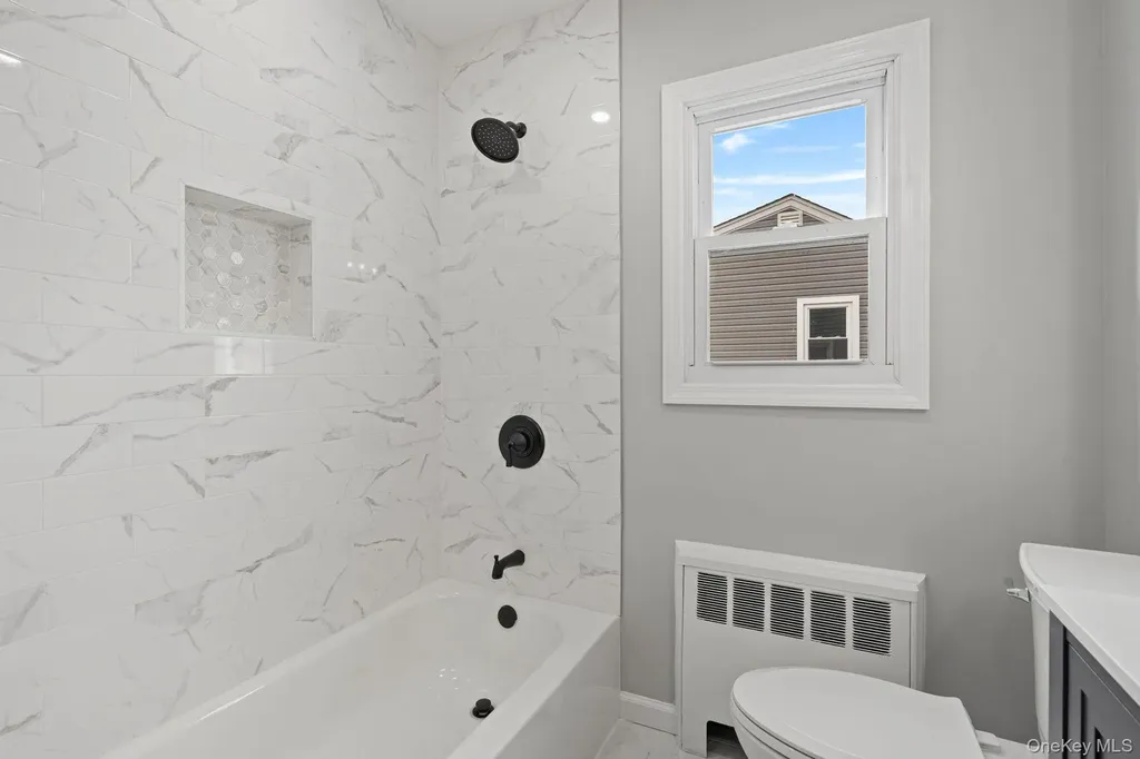 2386 Hampton Avenue Seaford NY 11783
