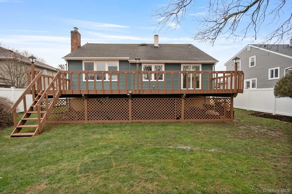 2386 Hampton Avenue Seaford NY 11783
