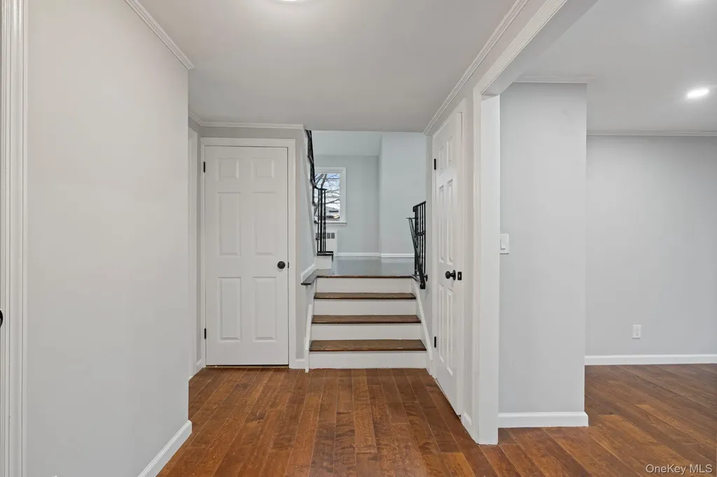 2386 Hampton Avenue Seaford NY 11783