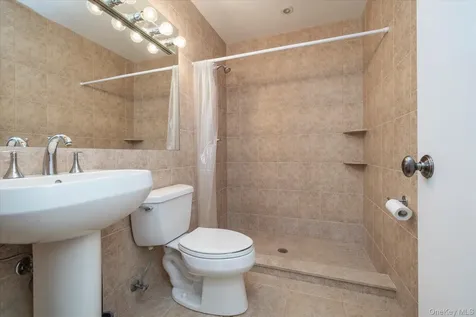 33 Bath Street Lido Beach NY 11561