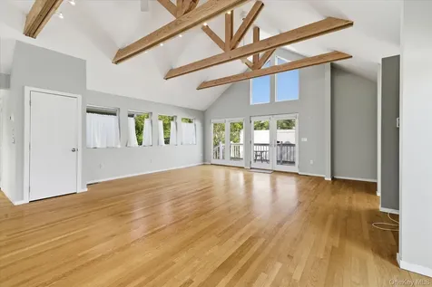 33 Bath Street Lido Beach NY 11561