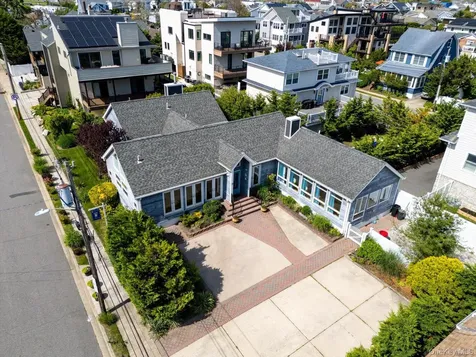 33 Bath Street Lido Beach NY 11561