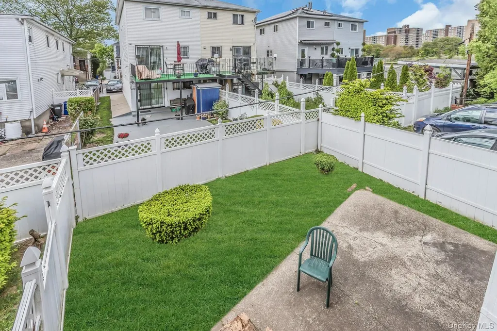 10825 Avenue N Brooklyn NY 11236