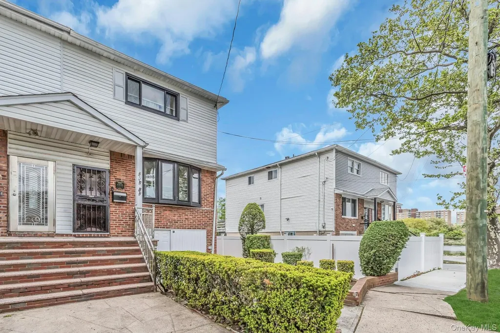 10825 Avenue N Brooklyn NY 11236