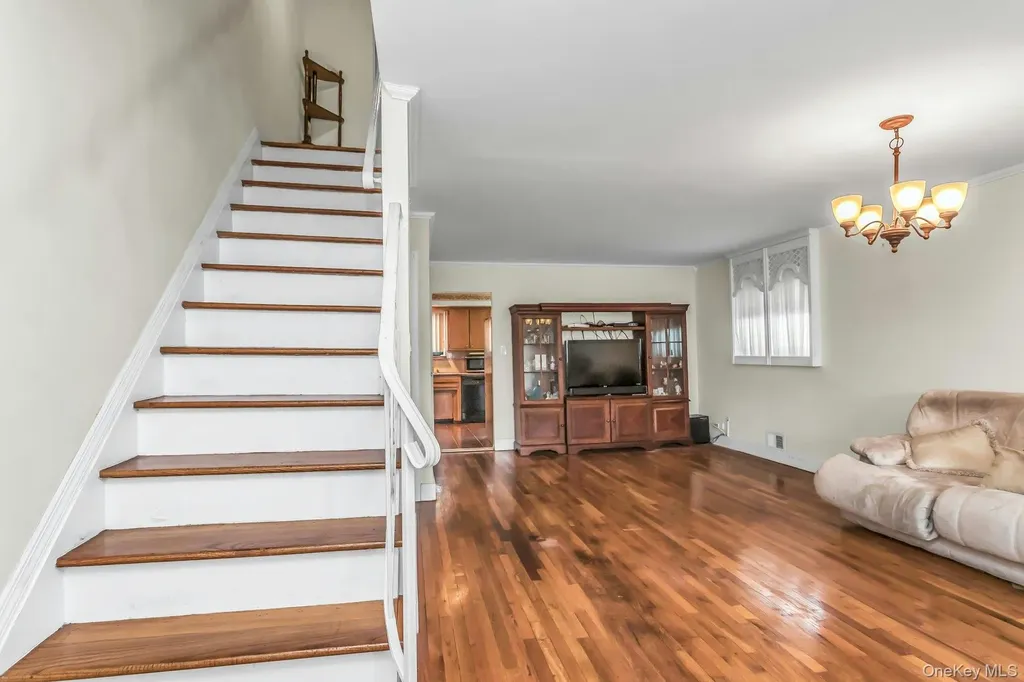 10825 Avenue N Brooklyn NY 11236