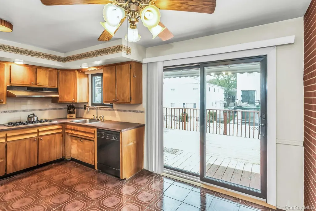 10825 Avenue N Brooklyn NY 11236