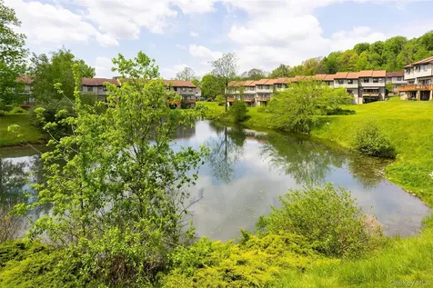 6103 Chelsea Cove N Hopewell Junction NY 12533