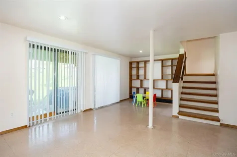 6103 Chelsea Cove N Hopewell Junction NY 12533