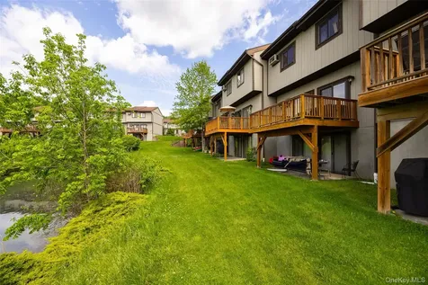 6103 Chelsea Cove N Hopewell Junction NY 12533