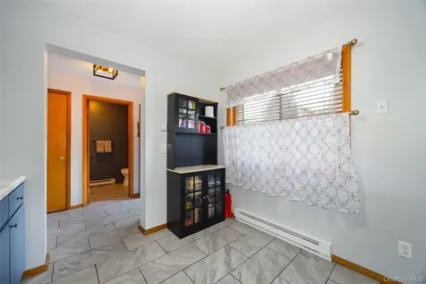 6103 Chelsea Cove N Hopewell Junction NY 12533