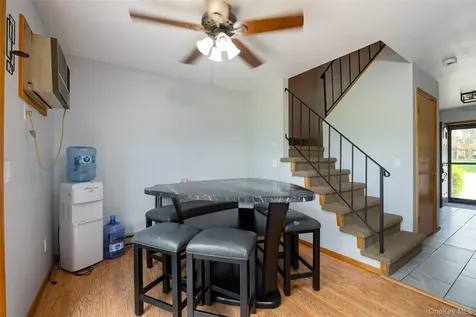 6103 Chelsea Cove N Hopewell Junction NY 12533
