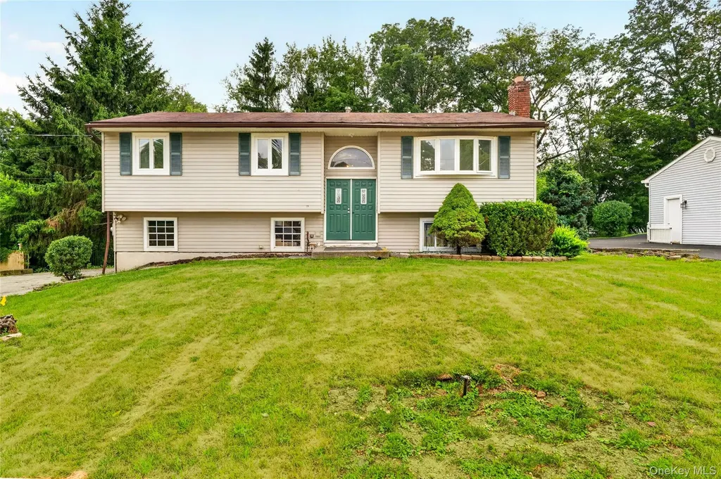 23 Marcy Lane Middletown NY 10941