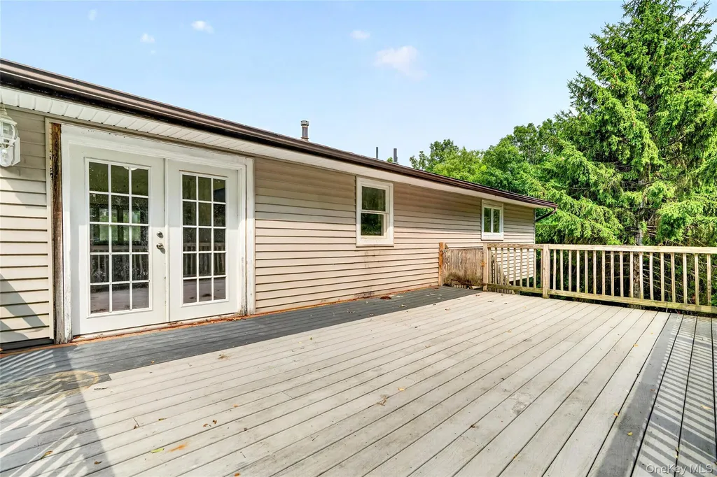 23 Marcy Lane Middletown NY 10941
