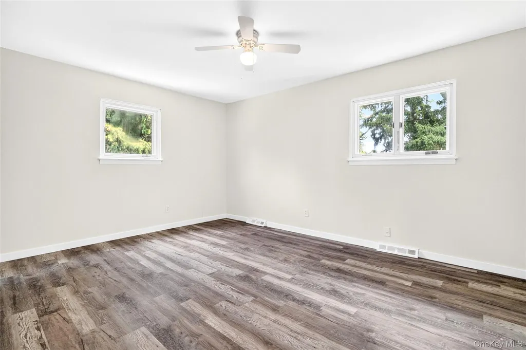 23 Marcy Lane Middletown NY 10941