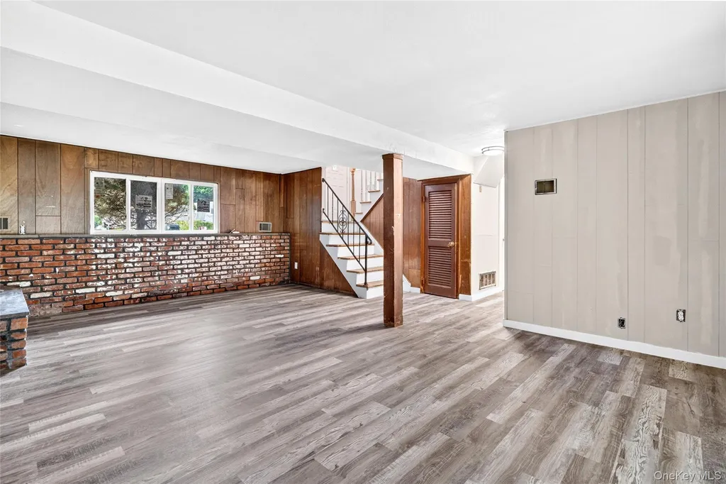 23 Marcy Lane Middletown NY 10941