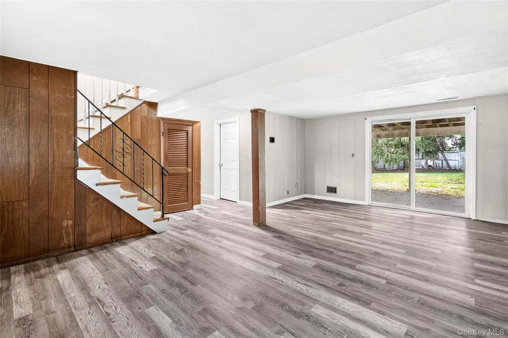 23 Marcy Lane Middletown NY 10941