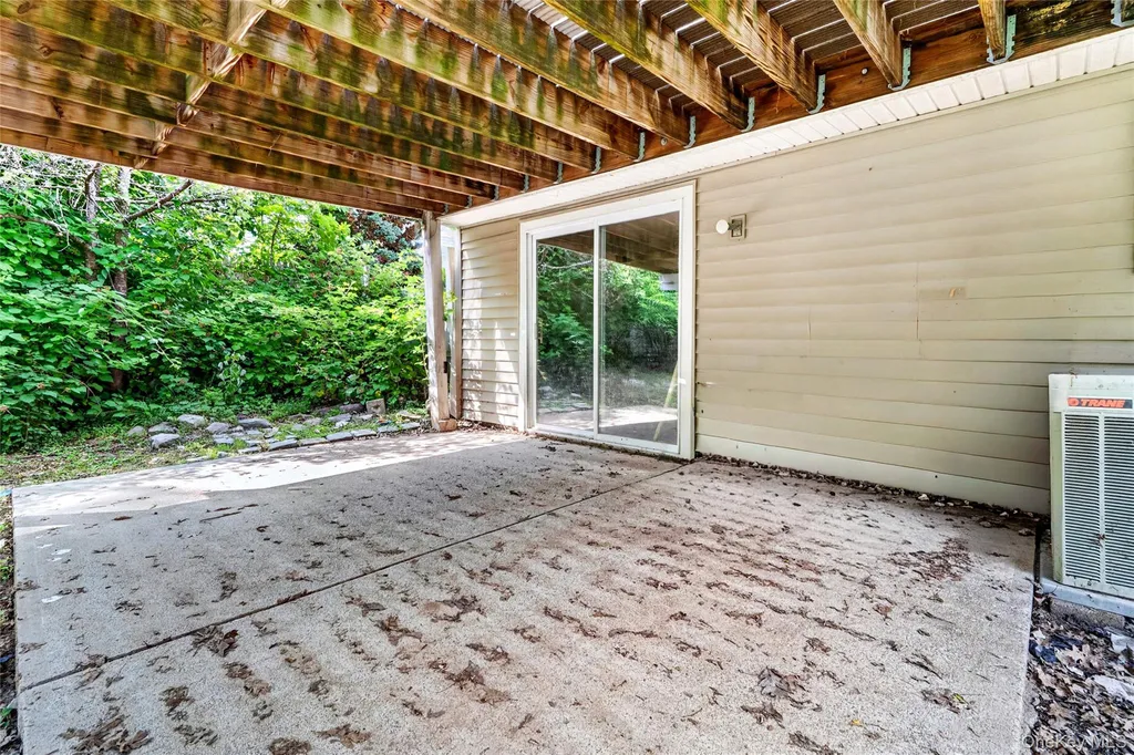 23 Marcy Lane Middletown NY 10941