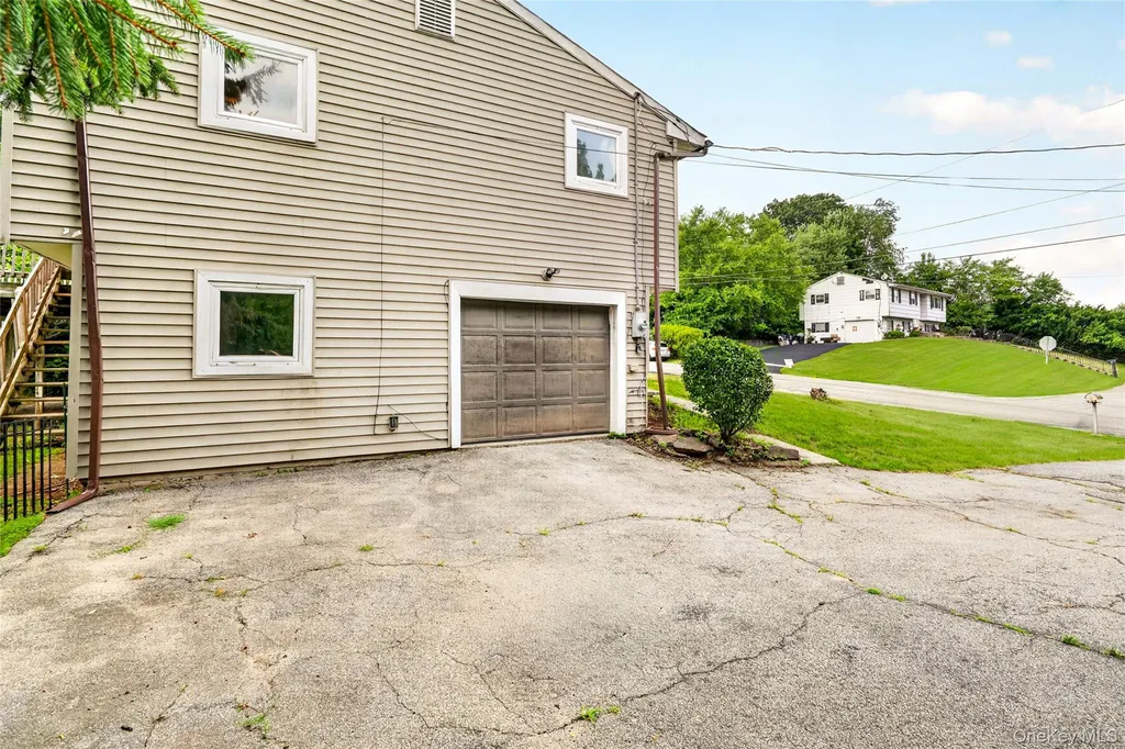 23 Marcy Lane Middletown NY 10941