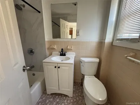 16 Mansion Street Poughkeepsie NY 12601