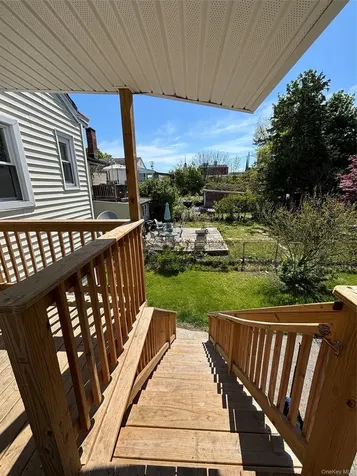 16 Mansion Street Poughkeepsie NY 12601