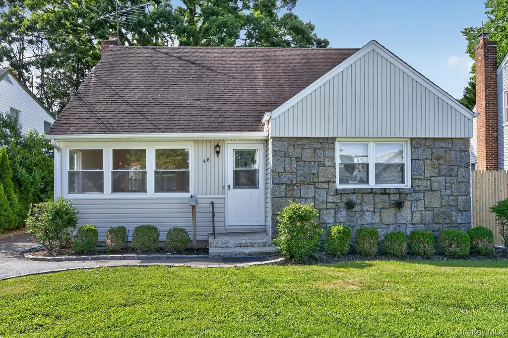48 Locust Street Westbury NY 11590
