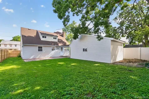 48 Locust Street Westbury NY 11590